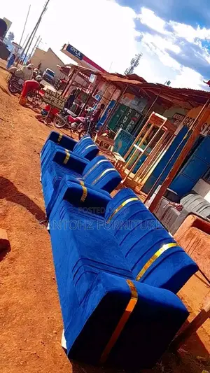 Blue Box Seat