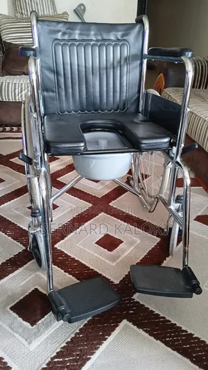 Comode Wheelchair