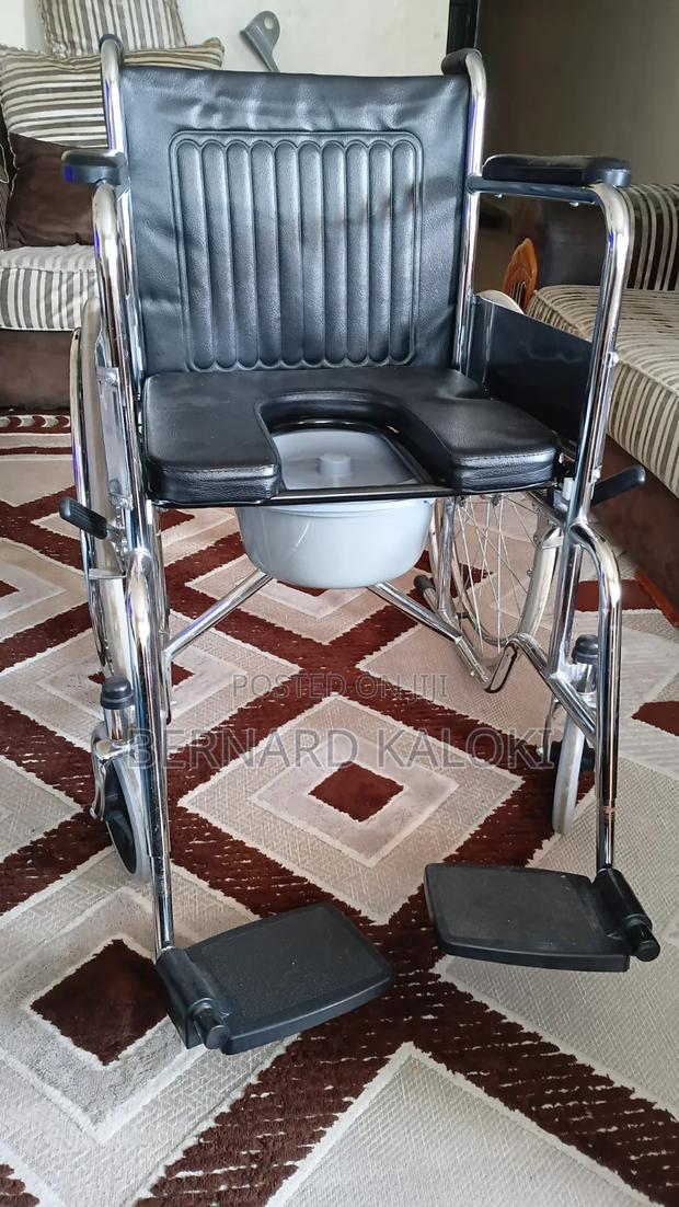 Comode Wheelchair