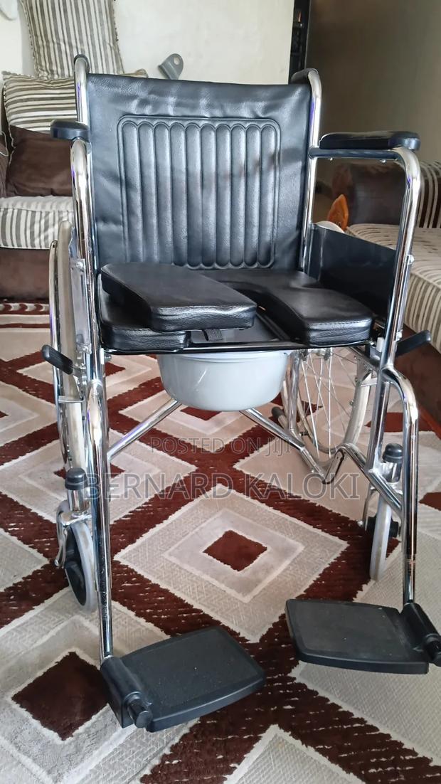 Comode Wheelchair - thumbnail 5