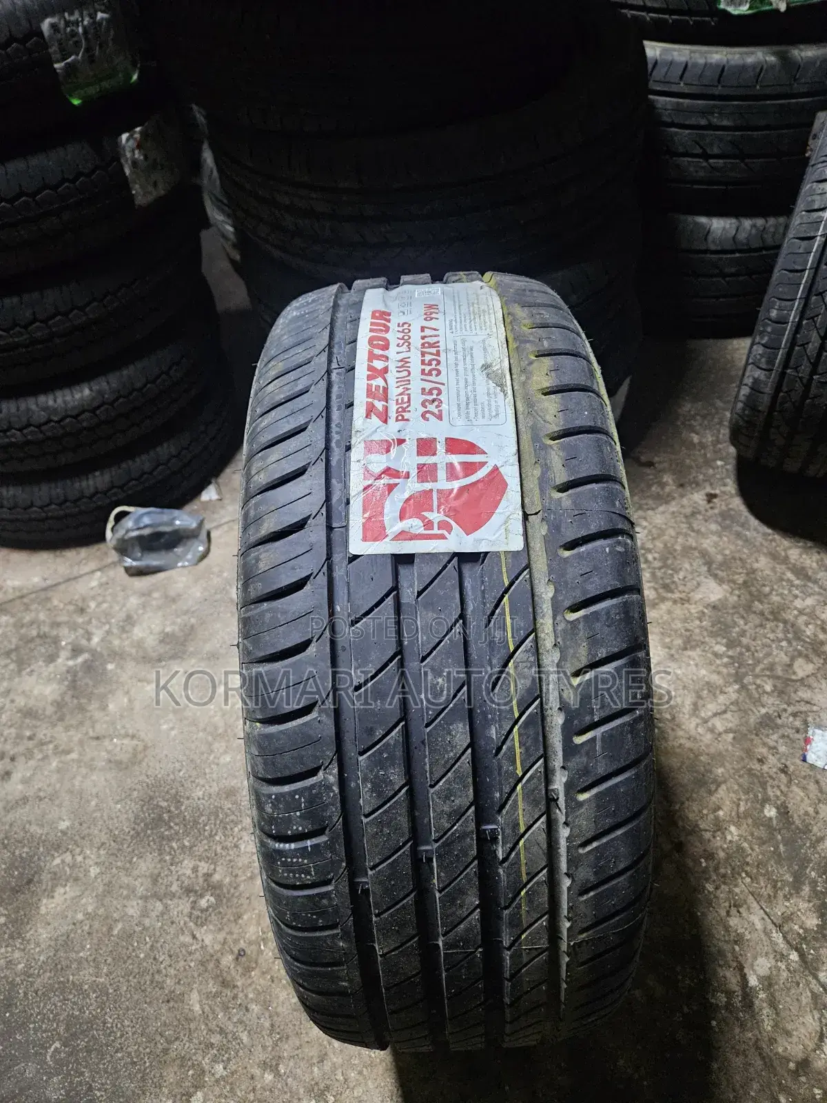 235/55r17 Zextour