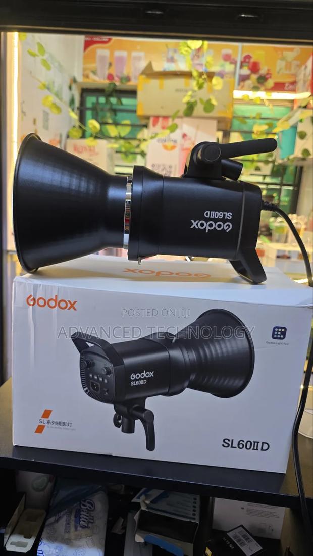 Godox Sl60 Ii D Led Bowens Mount Video Light (Daylight-Balanced) - thumbnail 3