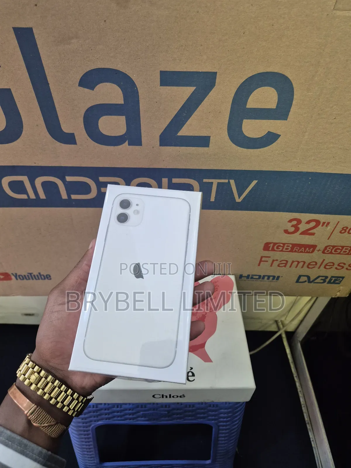 New Apple iPhone 11 128 GB White