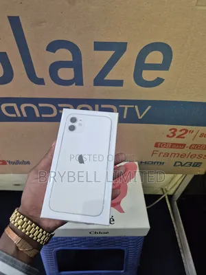 New Apple iPhone 11 128 GB White