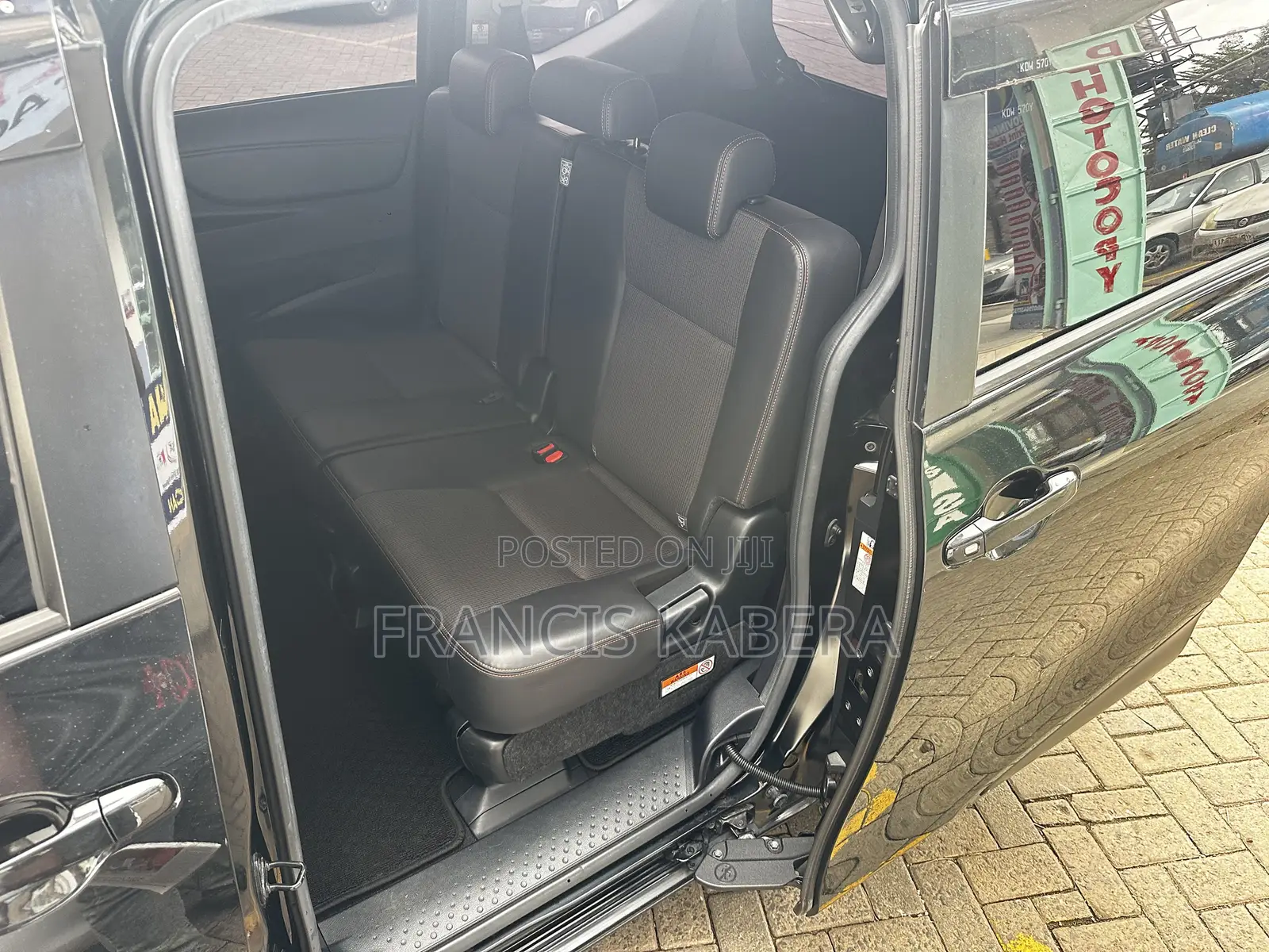 Toyota Sienta 2018 Black
