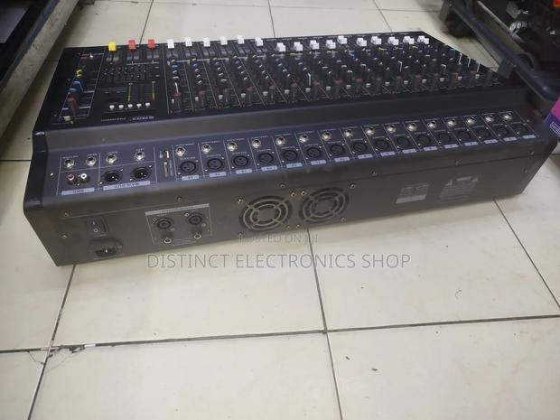 Powered Mixer 16 Chanel