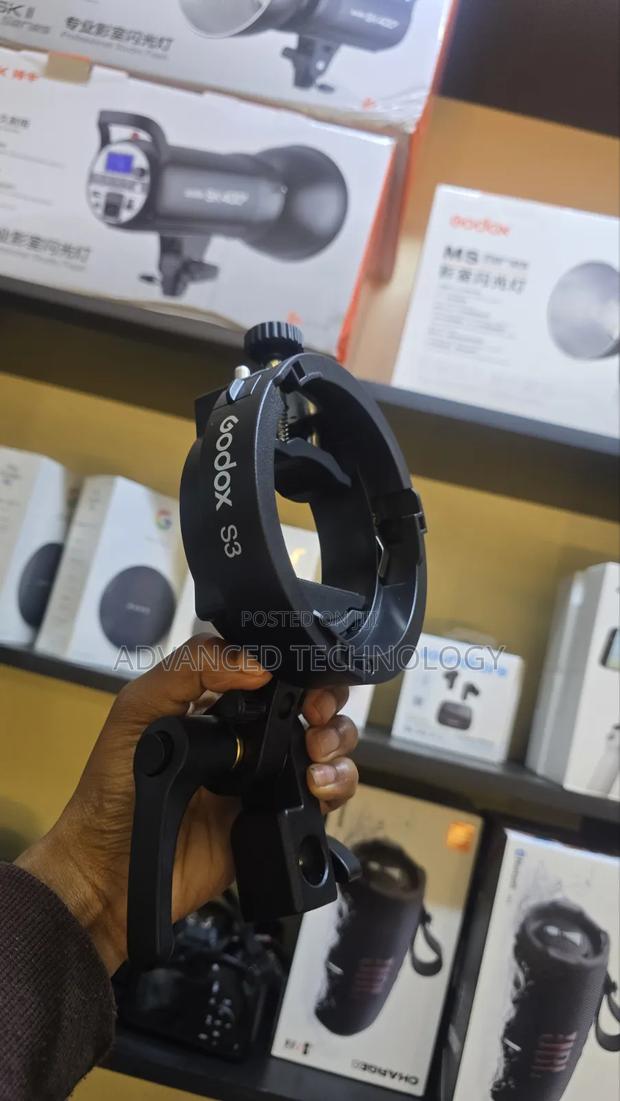Godox S3 Bowens Mount Speedlite Bracket - thumbnail 2