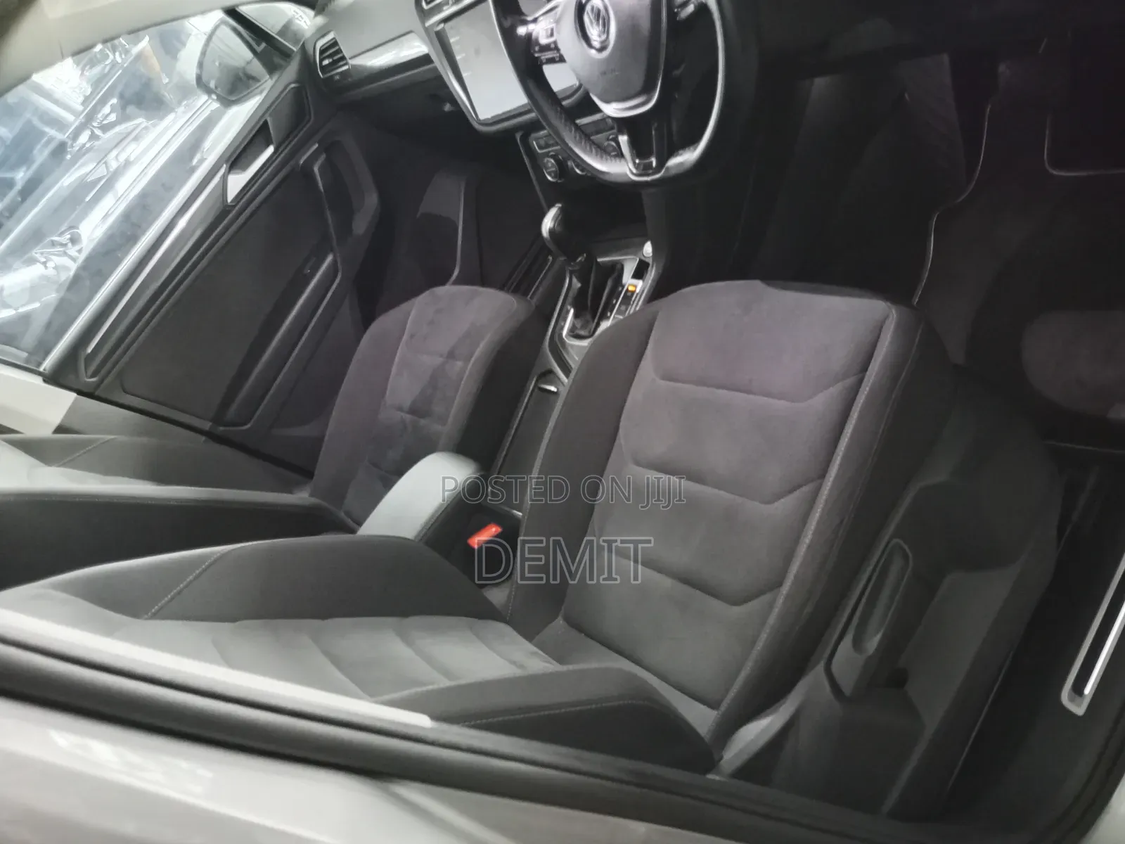 Volkswagen Tiguan 2018 Gold