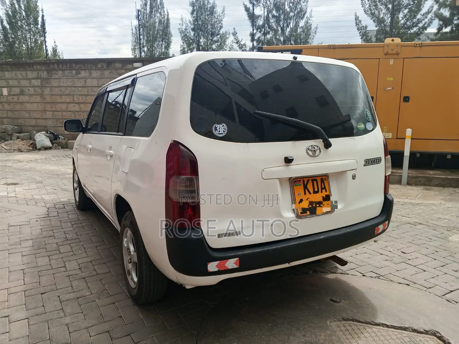 Toyota Succeed SV Premium 2014 White
