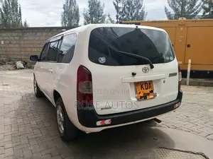 Toyota Succeed SV Premium 2014 White