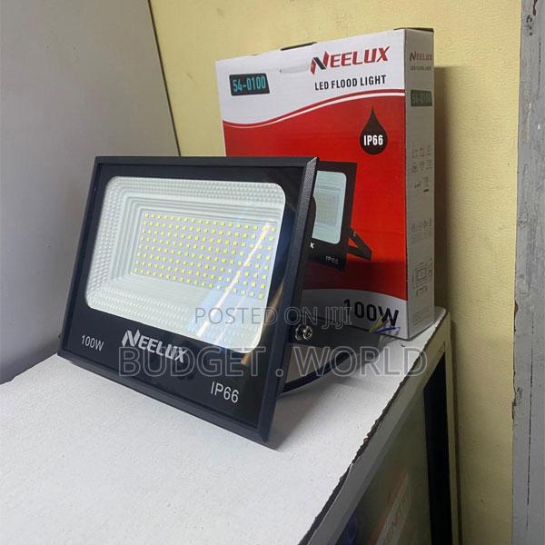 100w High-Efficiency Led Floodlight – Waterproof Outdoor Area Light