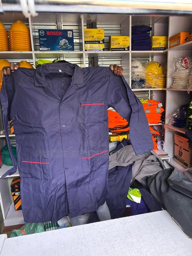 Professional Cotton Dust Coat With Front Buttons