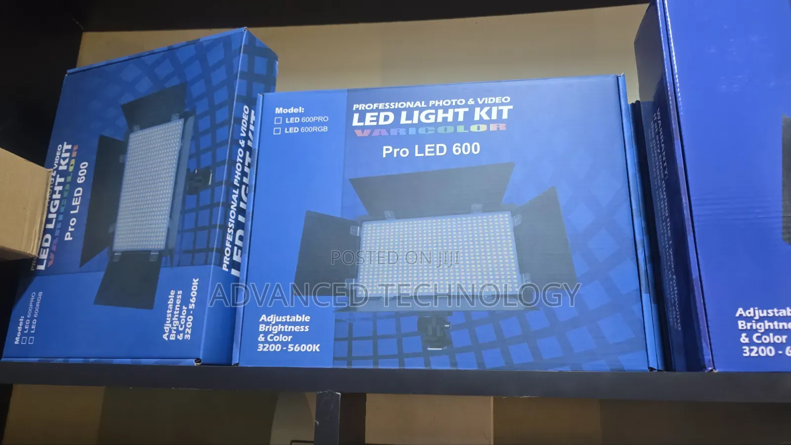 Pro Led 600 Video Light With 2 Batteries ,Adapter Charger(3200-600)