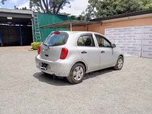 Nissan March 2016 Silver