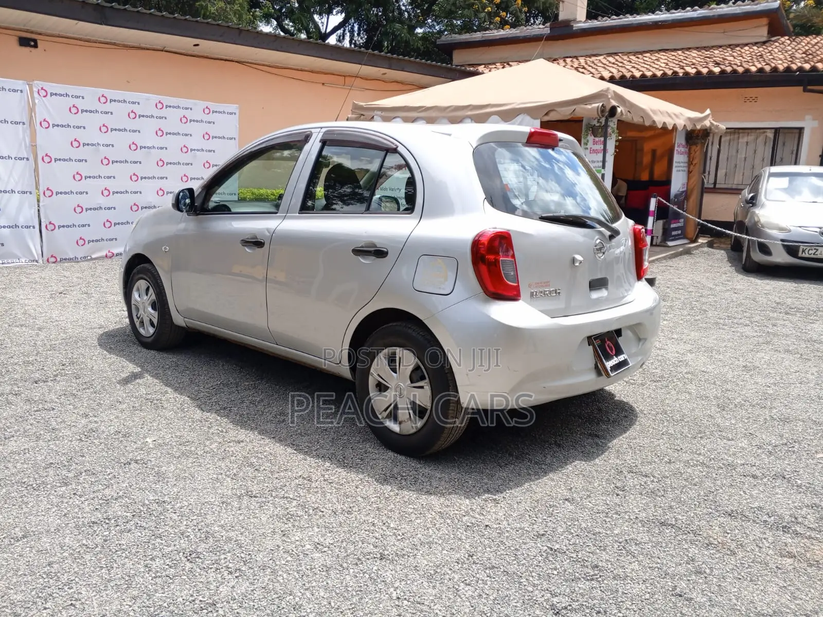Nissan March 2016 Silver