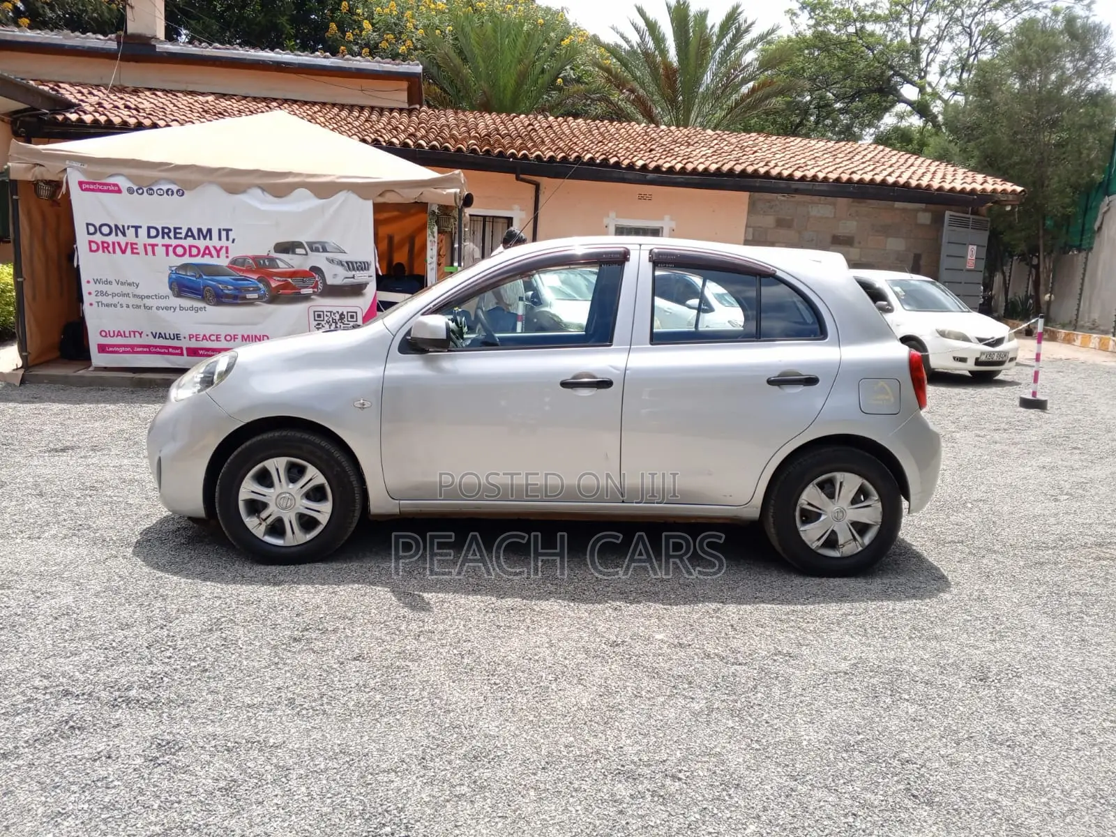 Nissan March 2016 Silver