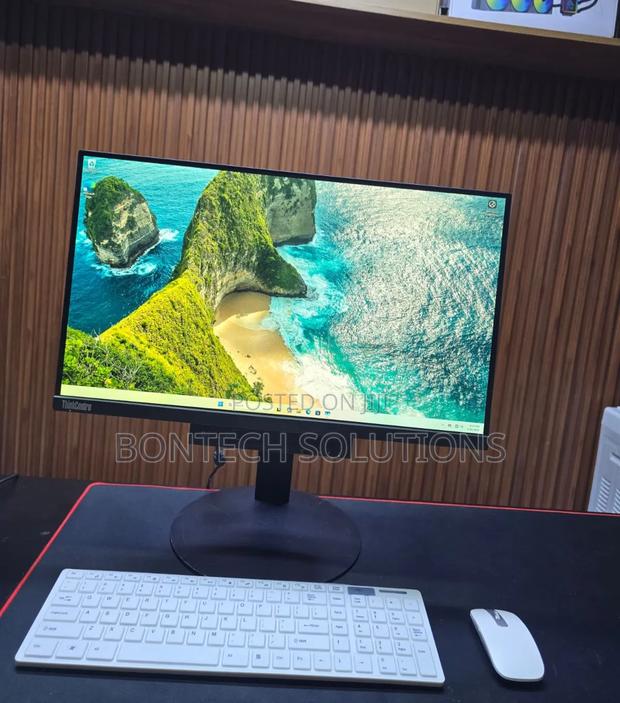 Desktop Computer Lenovo ThinkCentre M720 8GB Intel Core i5 SSD 256GB - thumbnail 2