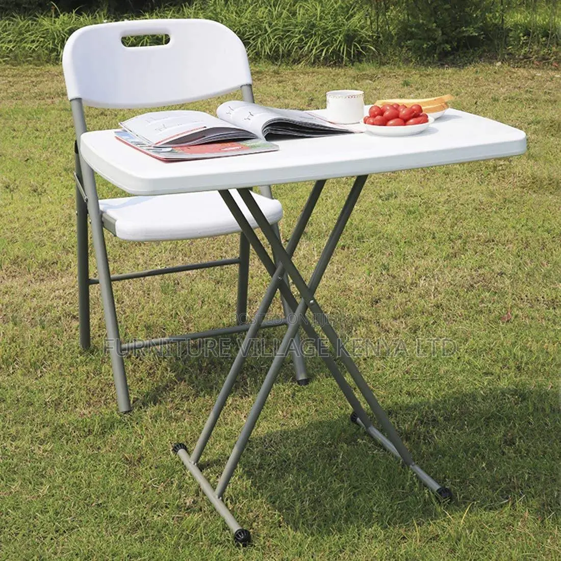Folding Outdoor Plastic Table.