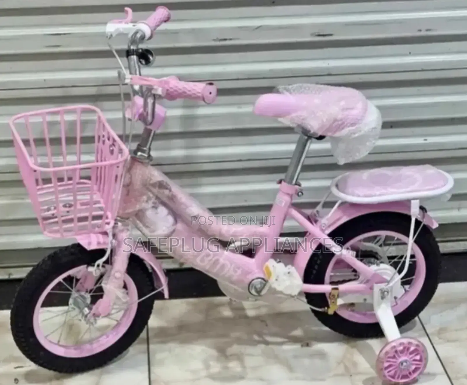 Bicycles. Size 12 (3 to 6 Yrs) With Trainer Wheels Quality