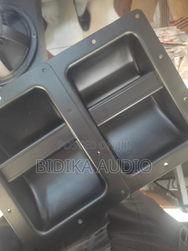 Dual Plastic Recessed Speaker Handles - thumbnail 3