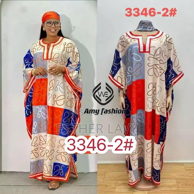 Lady's Dress - thumbnail 7