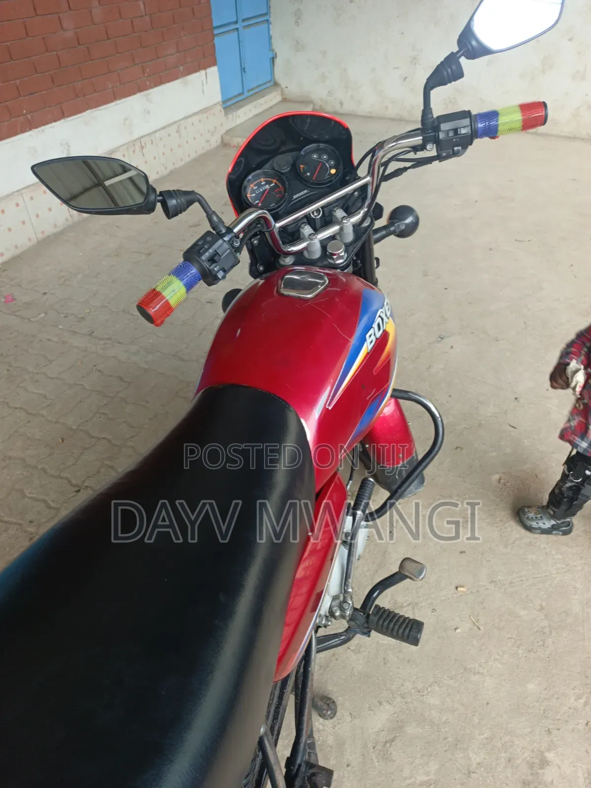 Bajaj Boxer 150 UG 2025 Red