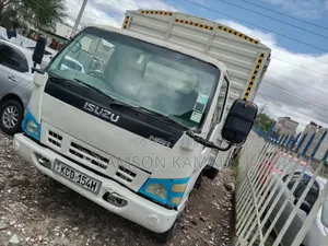 Isuzu NPR Canter