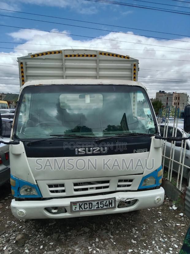 Isuzu NPR Canter - thumbnail 3