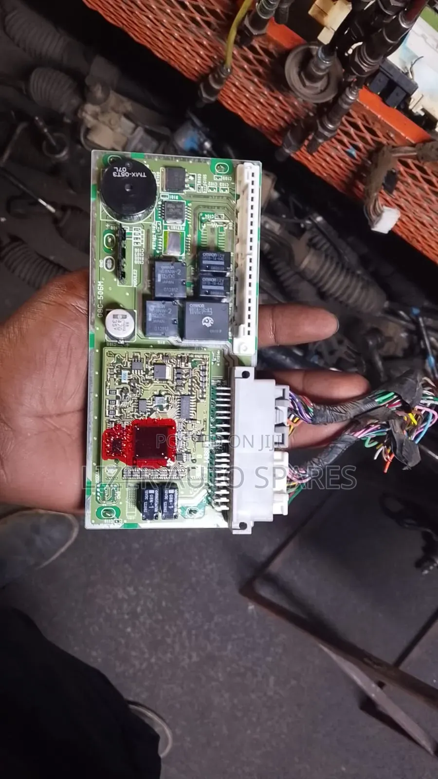 Fuse Box V93-98