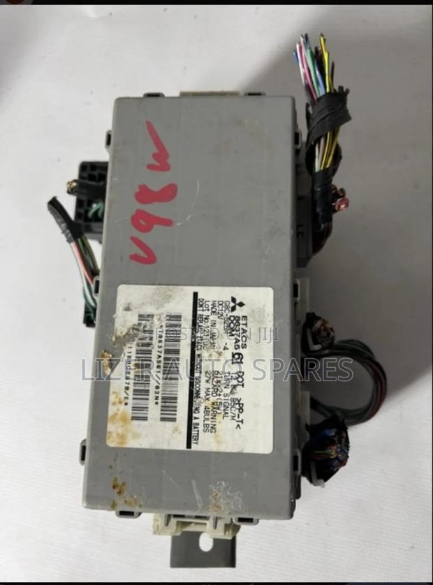 Fuse Box V93-98 - thumbnail 5