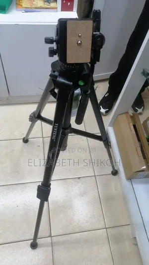 Yungteng VCT 880 Tripod
