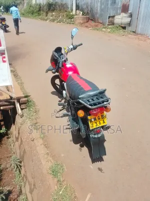 Bajaj Boxer 150 UG 2024 Red