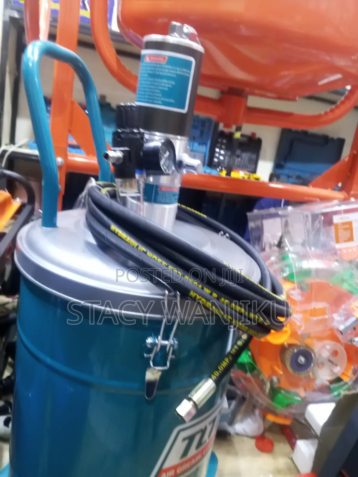 70mm Cylinder Lubricator Bucket