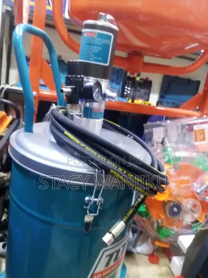 70mm Cylinder Lubricator Bucket
