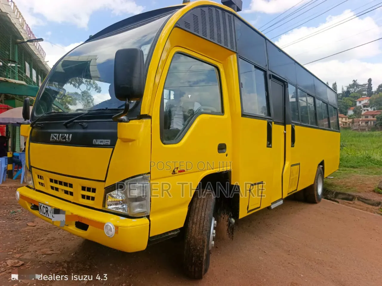 Isuzu NQR 2018 Yellow