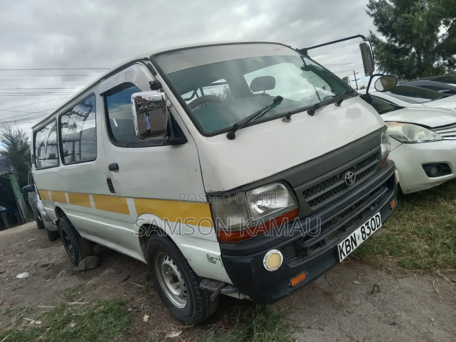 Toyota HiAce 2005 White