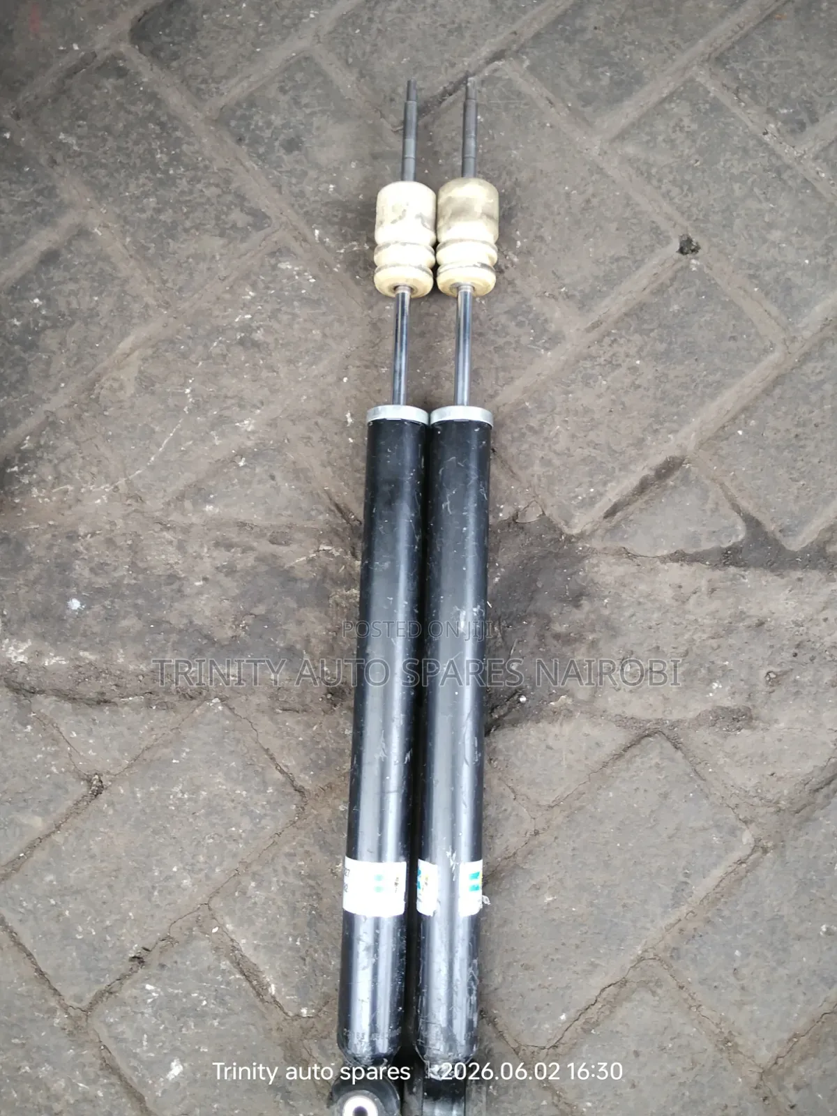 Original Ex Japan Mercedes Benz C200 Rear Shock Absorbers