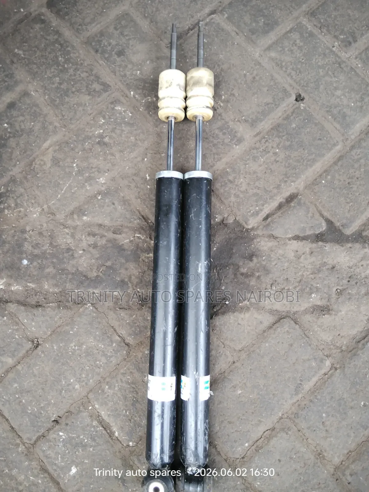 Original Ex Japan Mercedes Benz C200 Rear Shock Absorbers