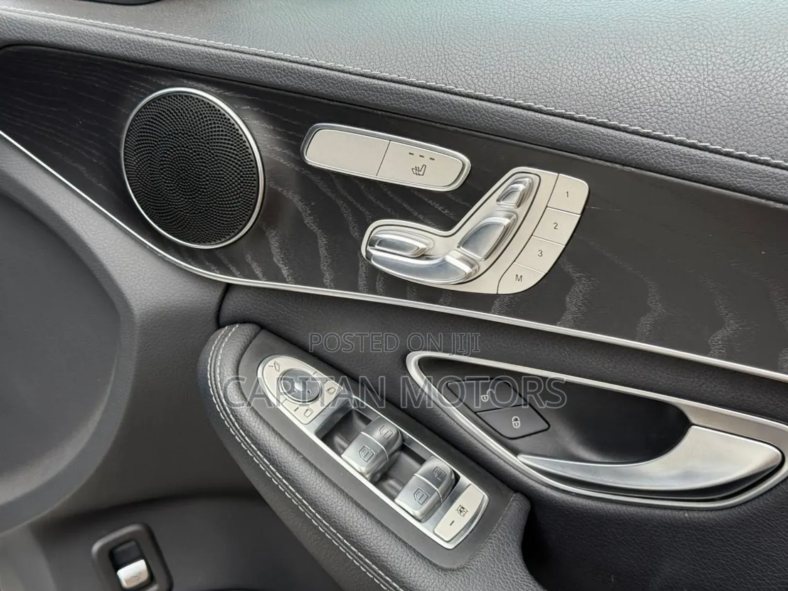Mercedes-Benz C200 2017 Pearl