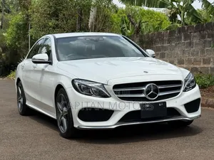 Mercedes-Benz C200 2017 Pearl