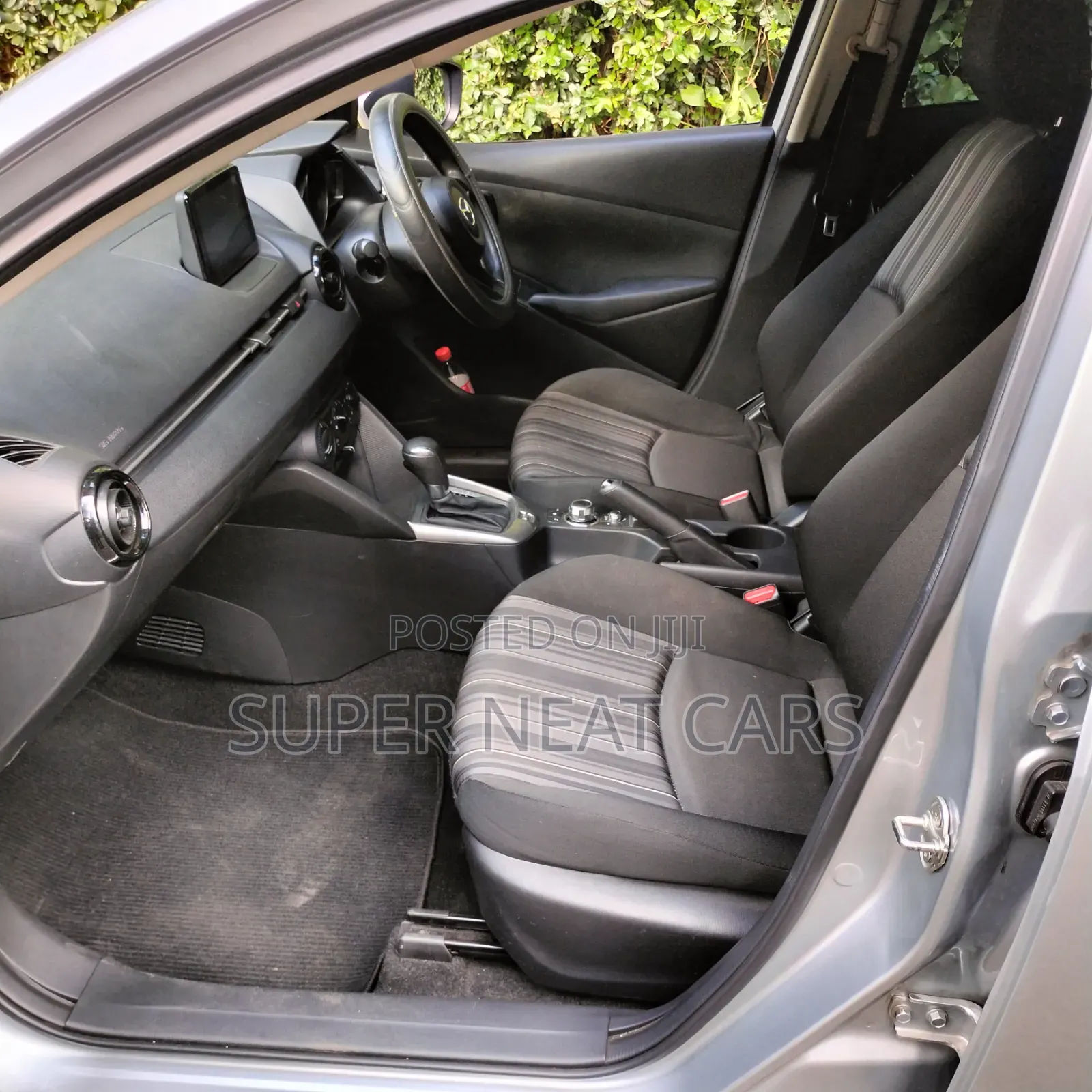 Mazda 2 2020 Silver