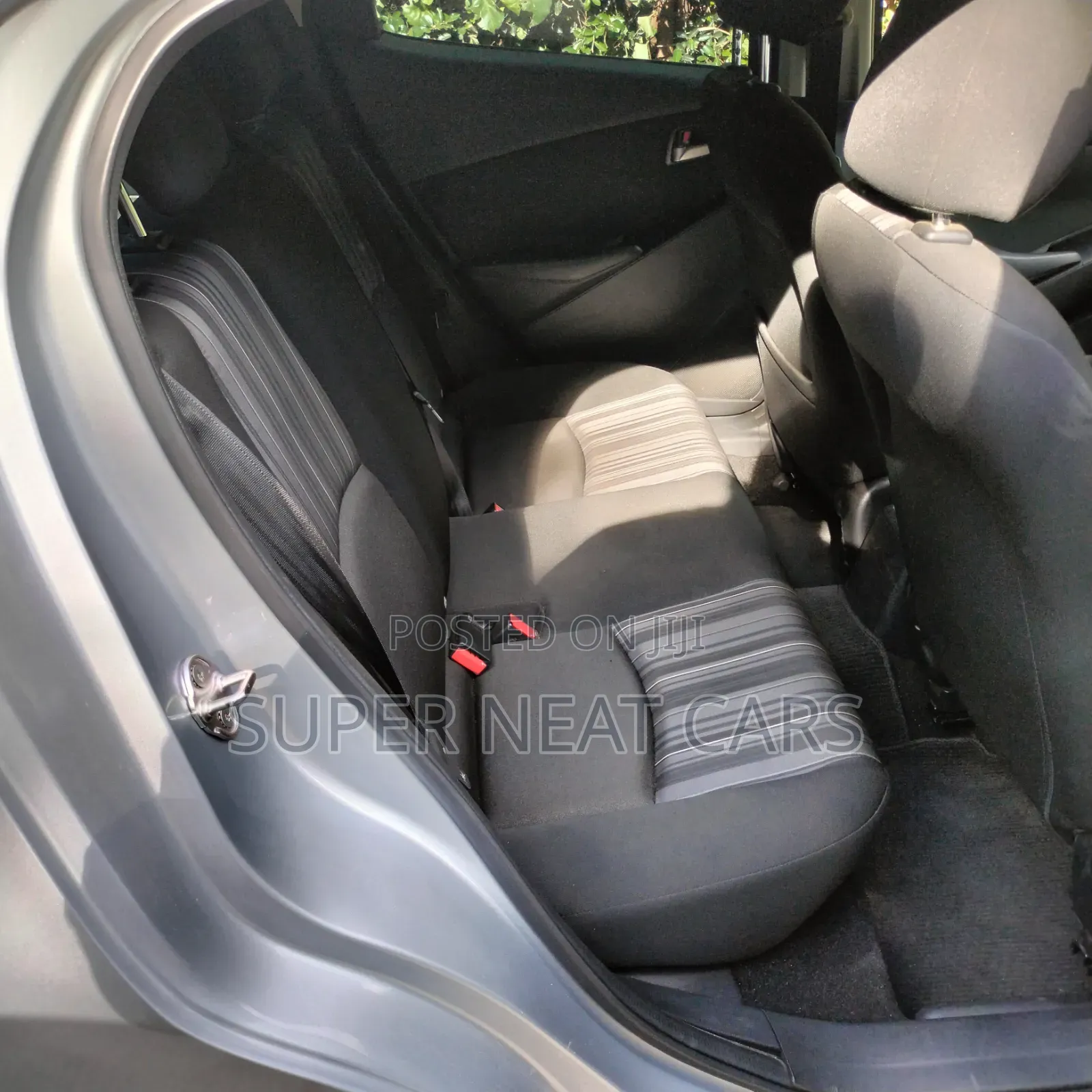 Mazda 2 2020 Silver