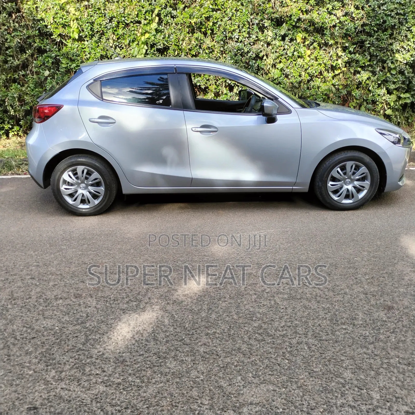 Mazda 2 2020 Silver