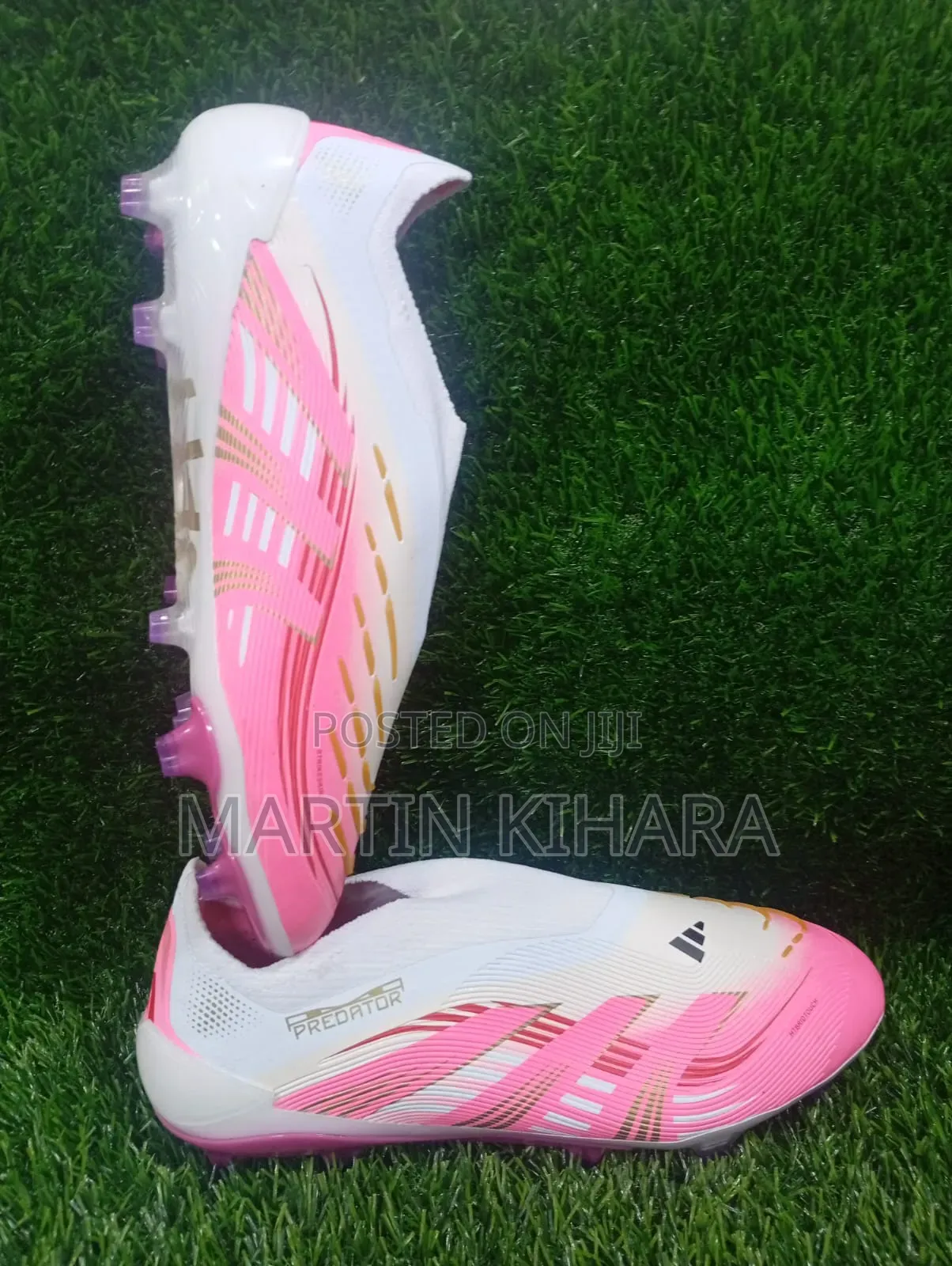 Laceless Adidas Predator Football Boots (Size 39-45)