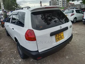 Nissan Advan 2006 White