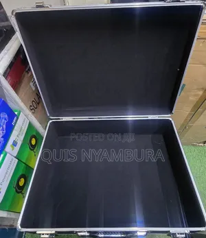 Portable Toolbox/ Empty Metallic Tool Box