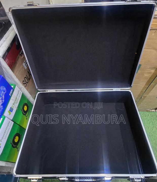 Portable Toolbox/ Empty Metallic Tool Box
