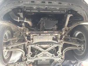 Undercar Shield Engine Gearbox Skid Plate for Volkswagen Touareg 2019