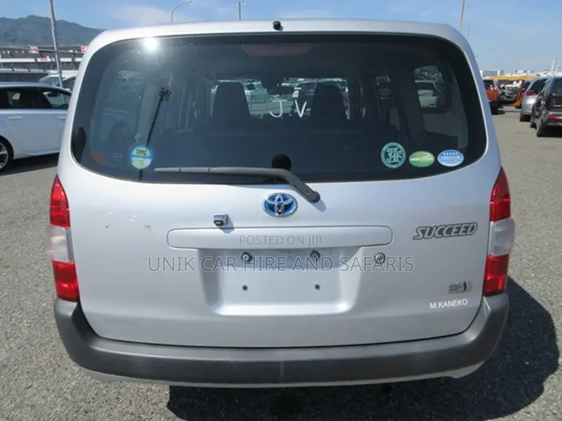 Toyota Succeed 2019 Silver