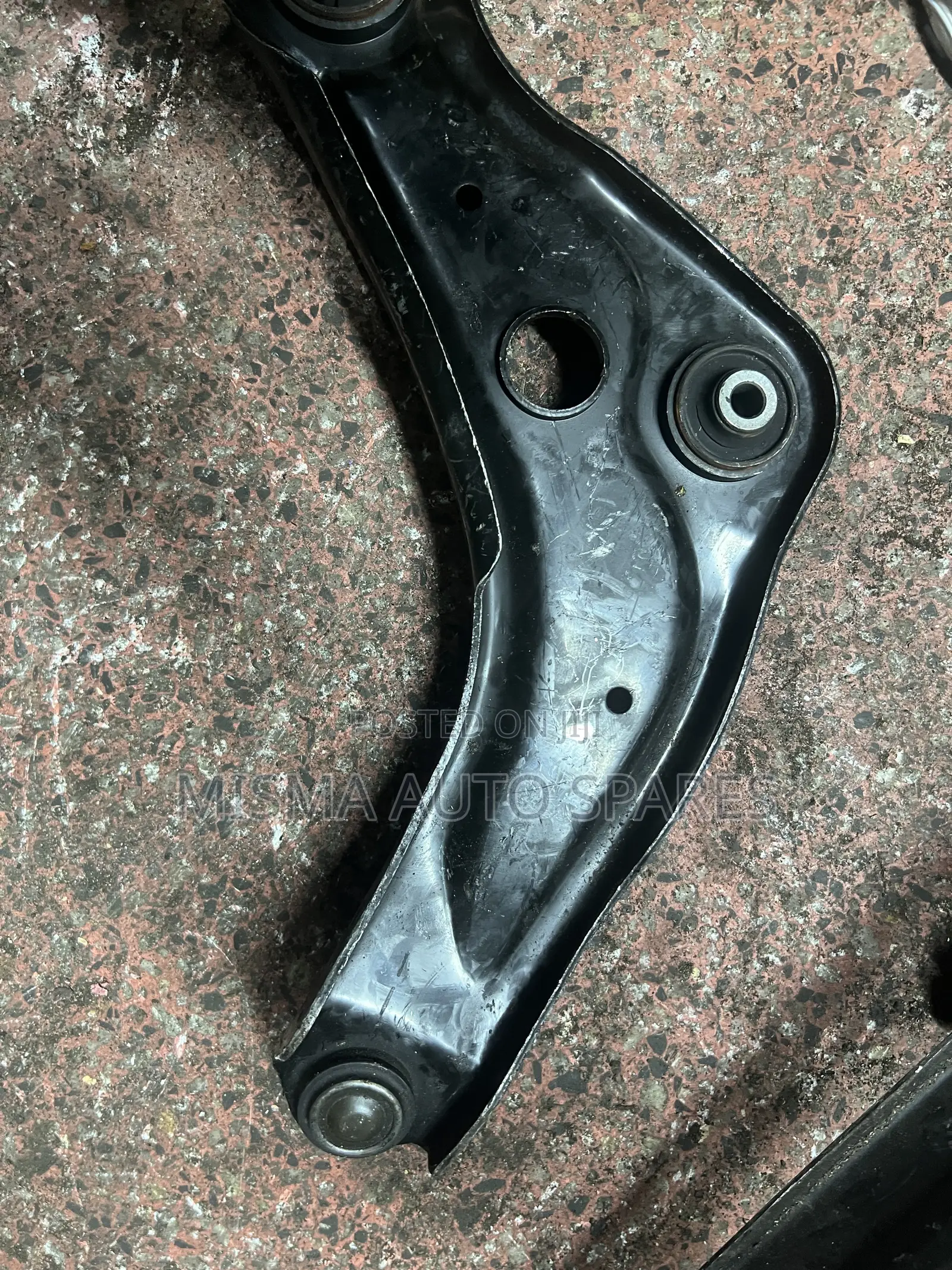 Control Arm Nissan Juke